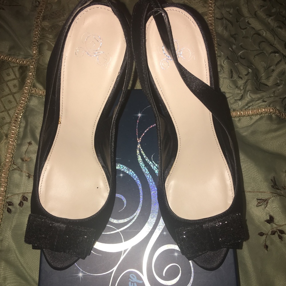 Dress heels